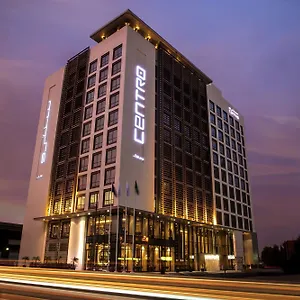 Отель Centro Shaheen By Rotana